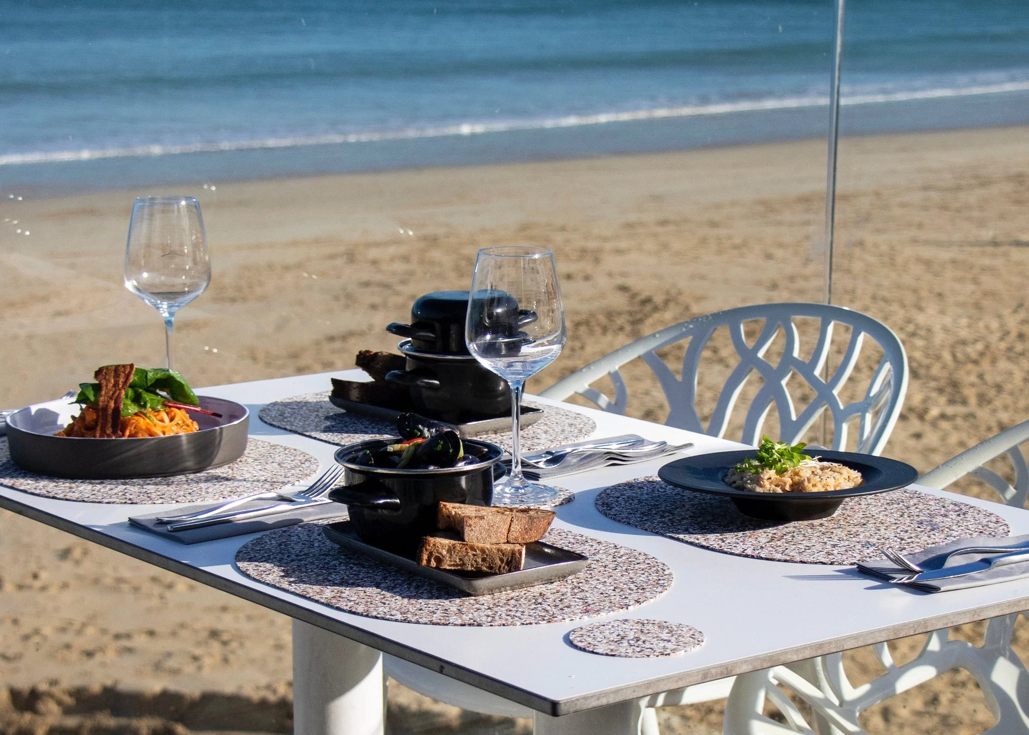 Summertime alfresco dining